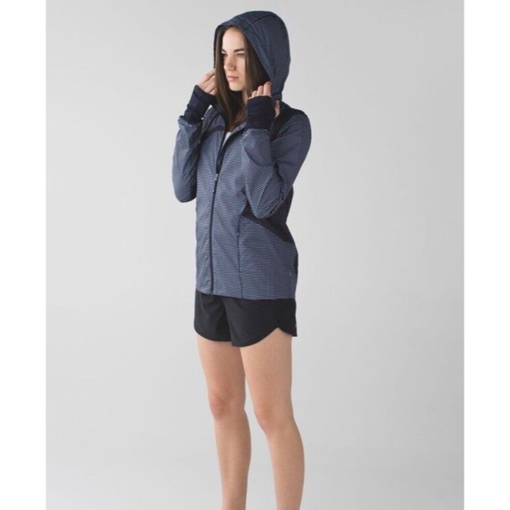 Lululemon Vent It Out Jacket Double Dot Navy Blue Lullaby / Navy Blue Size 6 - Picture 3 of 14
